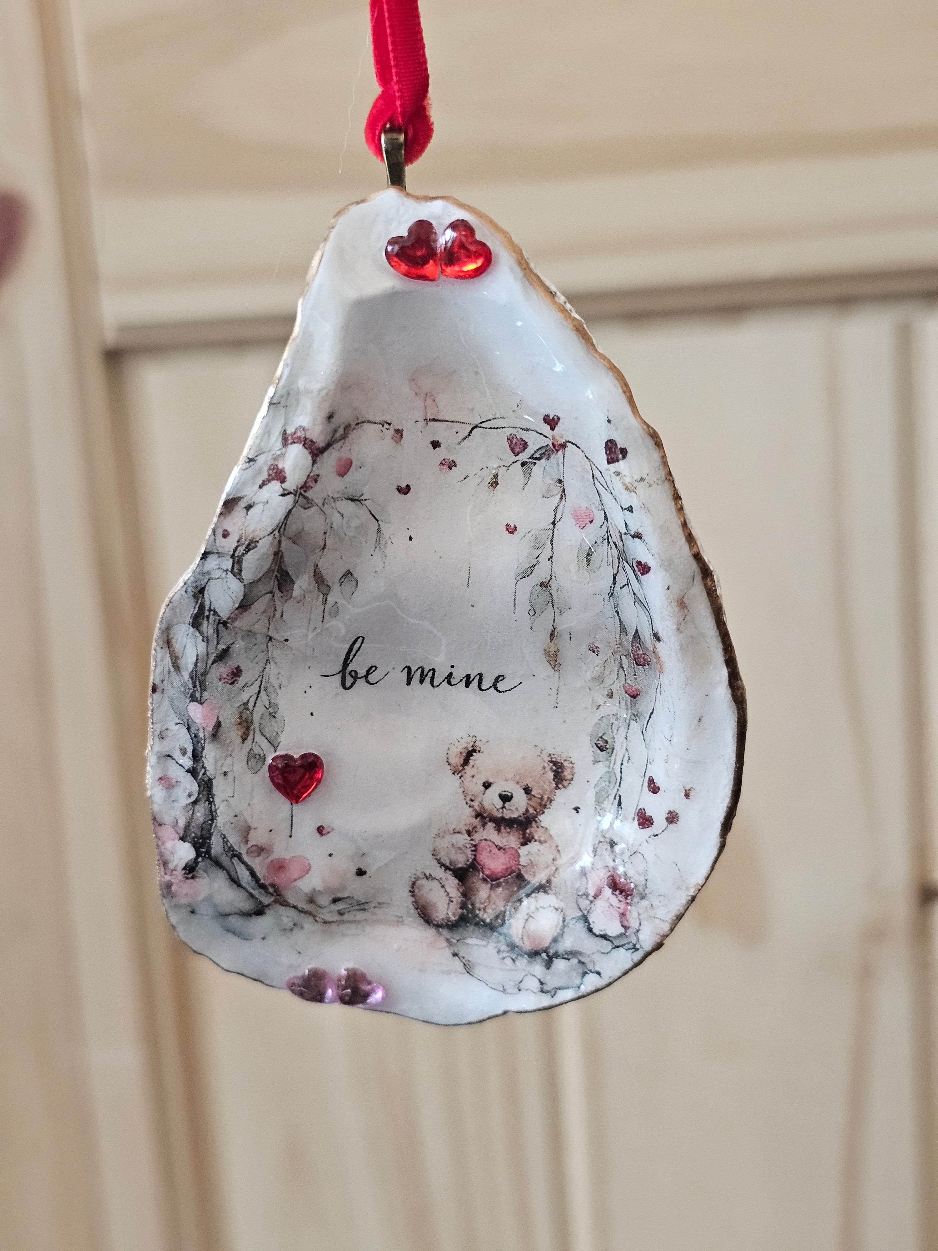 Decoupage Valentine's Day Oyster Shells - Be Mine