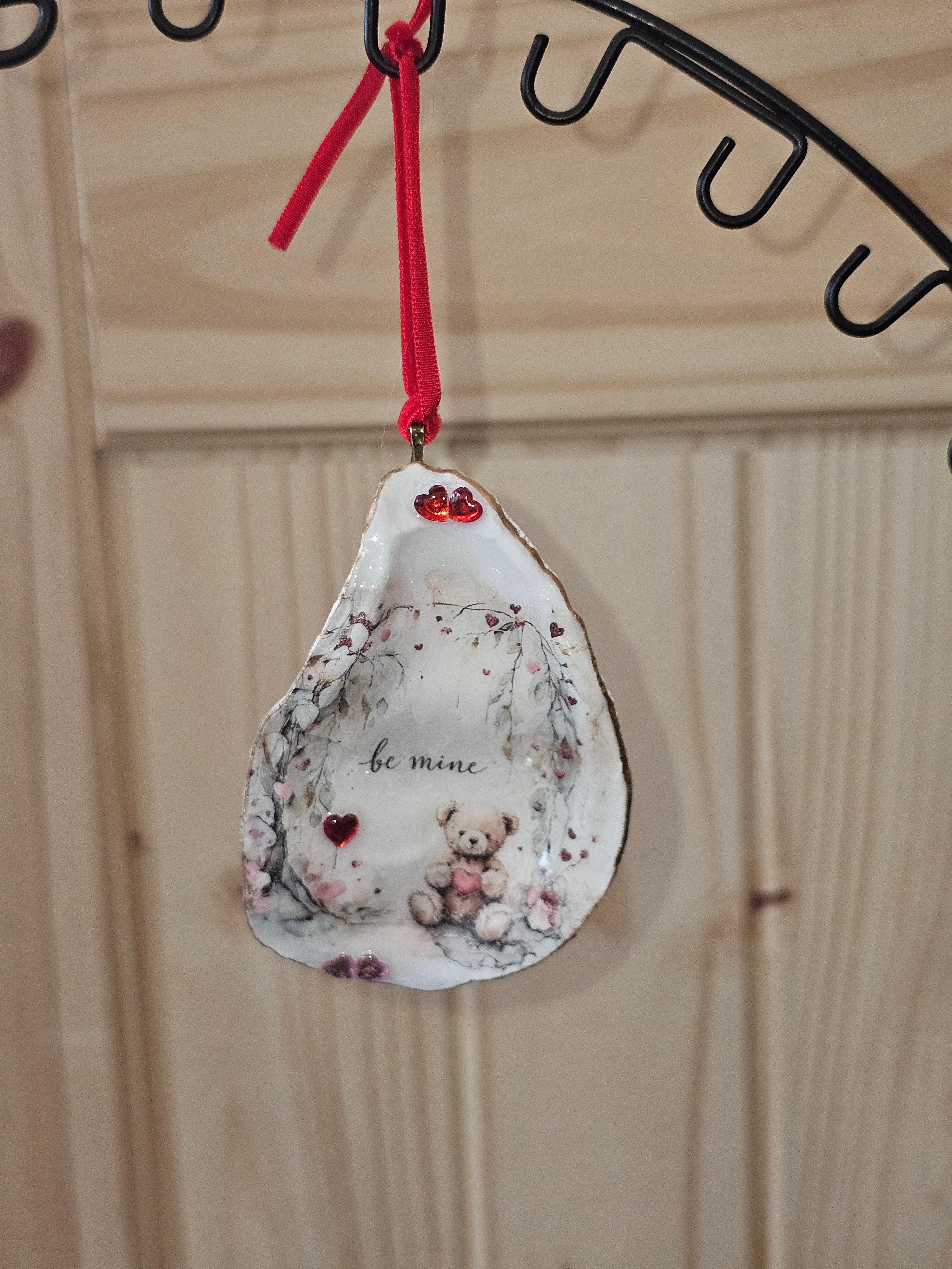 Decoupage Valentine's Day Oyster Shells - Be Mine